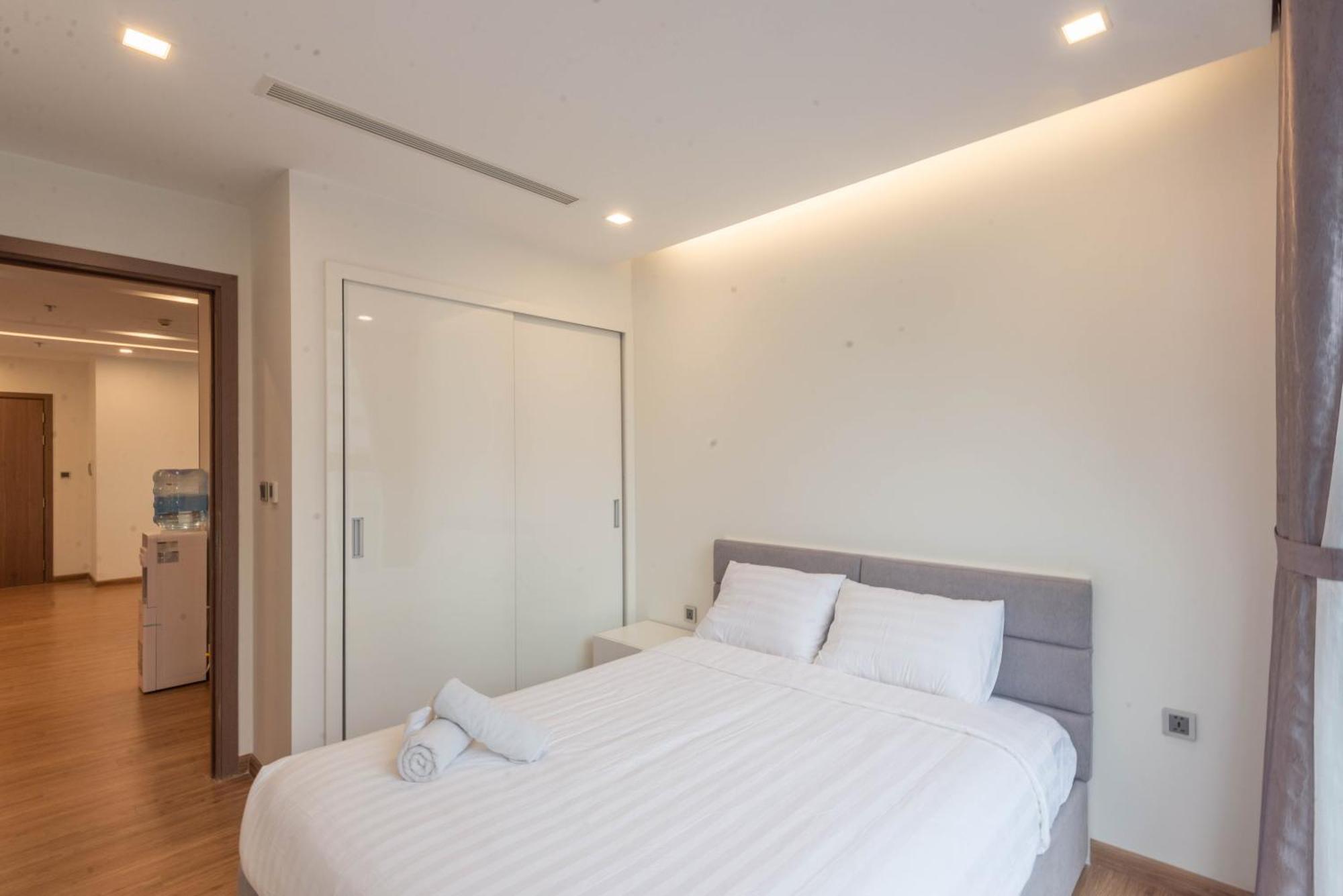 Luxury Serviced Apartment Vinhomes Metropolis Premium Hanoi Kültér fotó