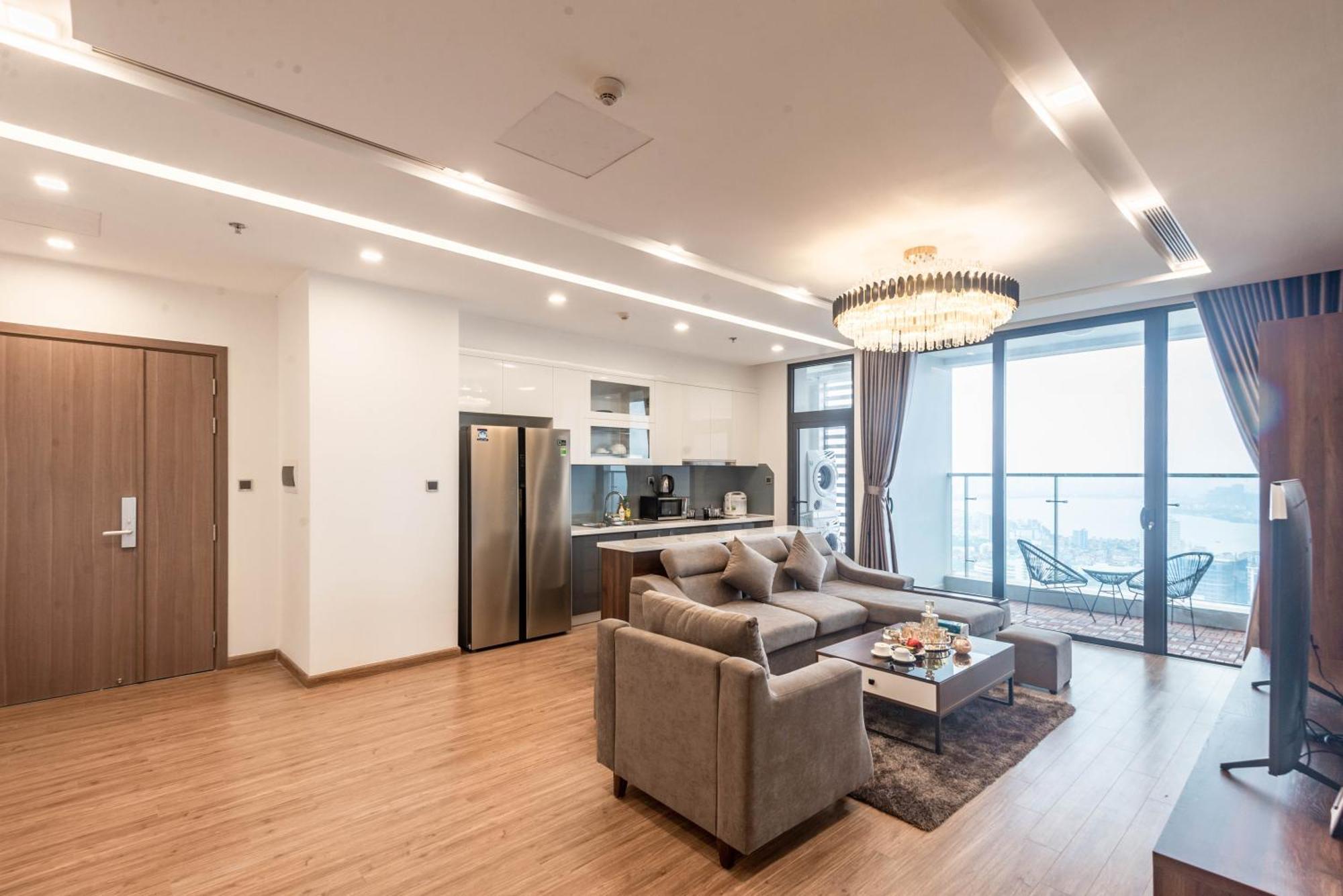 Luxury Serviced Apartment Vinhomes Metropolis Premium Hanoi Kültér fotó