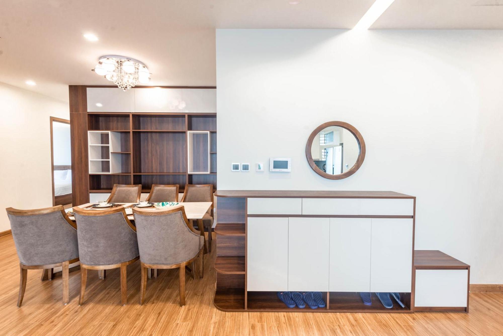 Luxury Serviced Apartment Vinhomes Metropolis Premium Hanoi Kültér fotó