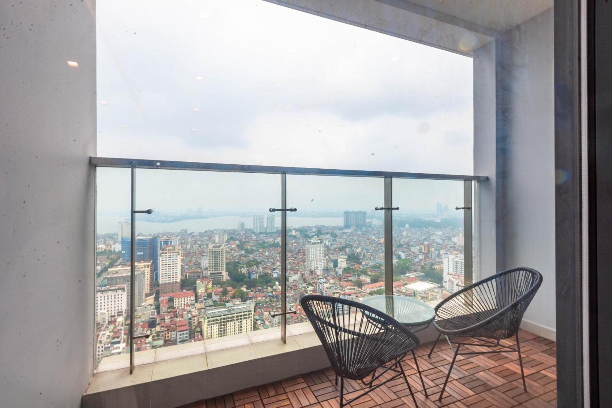 Luxury Serviced Apartment Vinhomes Metropolis Premium Hanoi Kültér fotó