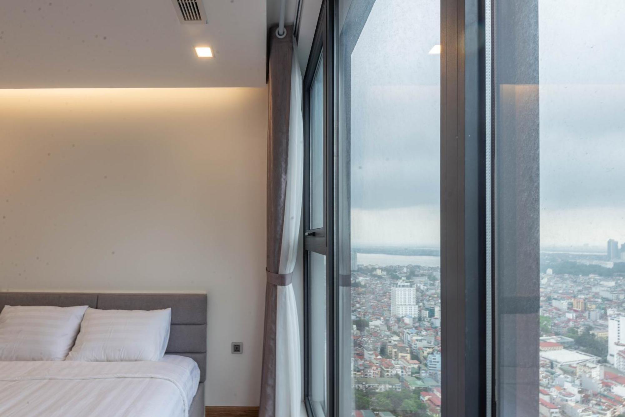 Luxury Serviced Apartment Vinhomes Metropolis Premium Hanoi Kültér fotó